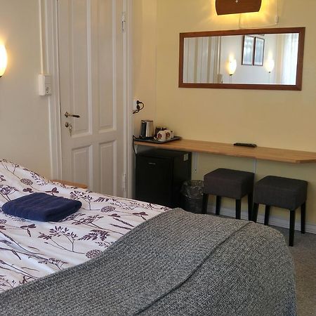Guesthouse Solgardar อาคูเรย์รี ภายนอก รูปภาพ