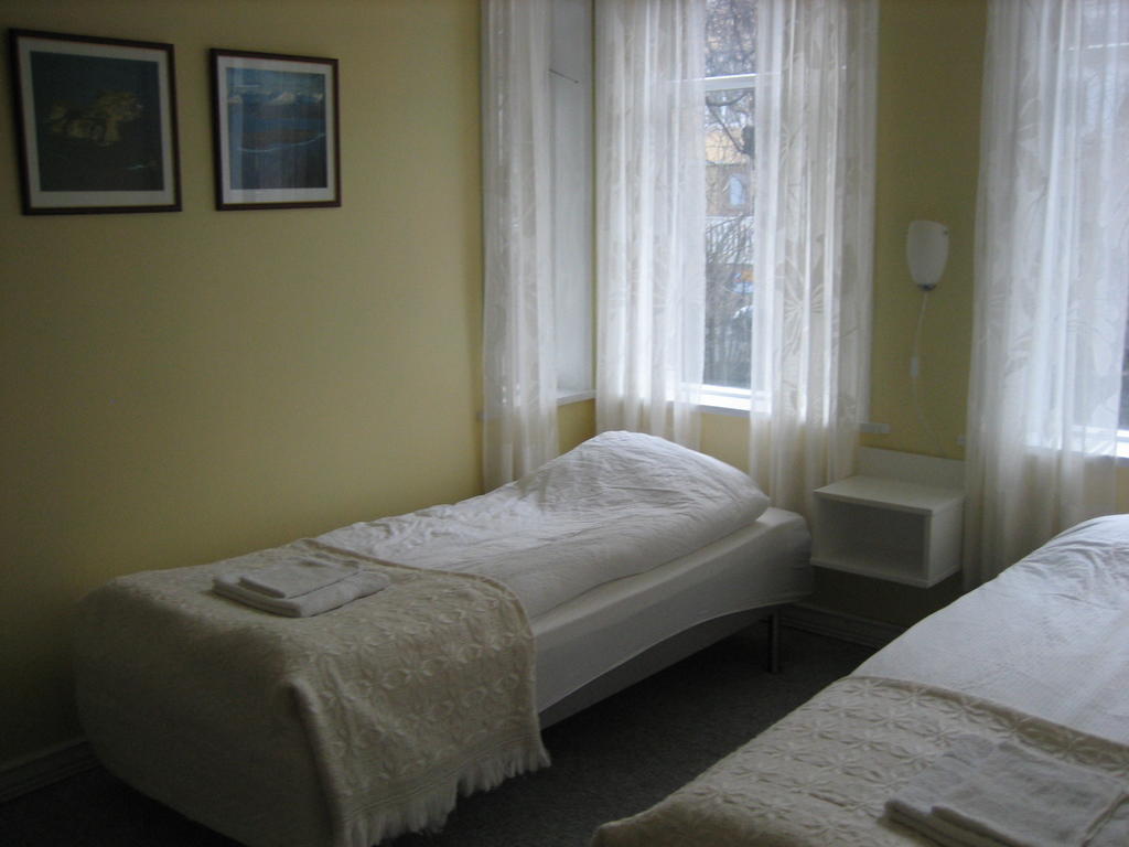 Guesthouse Solgardar อาคูเรย์รี ภายนอก รูปภาพ