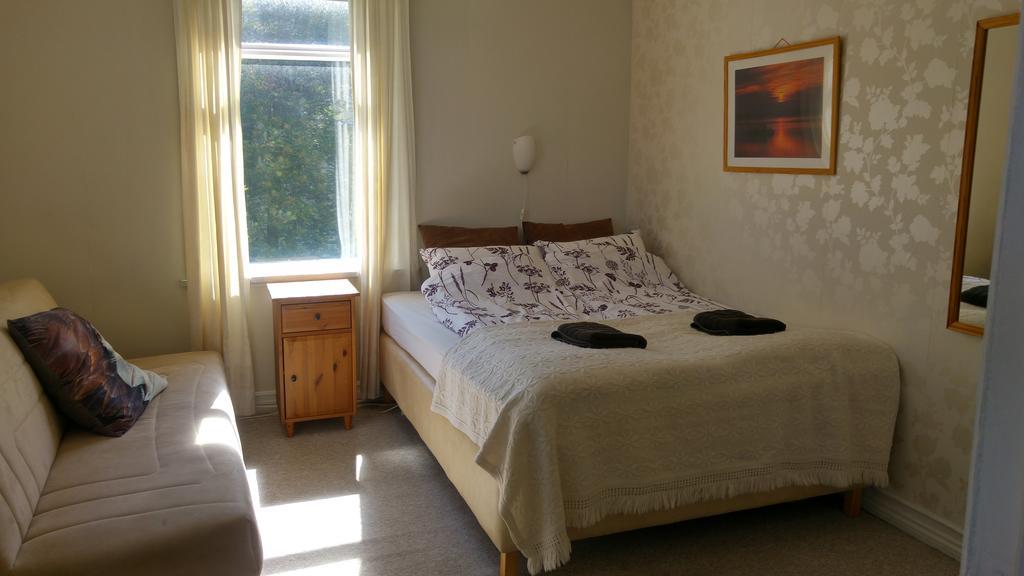 Guesthouse Solgardar อาคูเรย์รี ภายนอก รูปภาพ