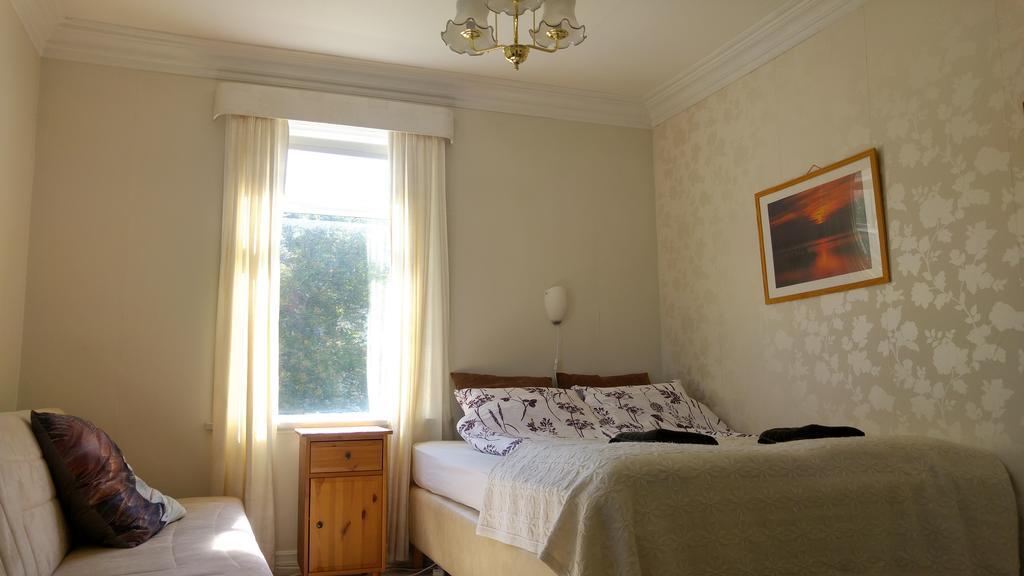 Guesthouse Solgardar อาคูเรย์รี ภายนอก รูปภาพ
