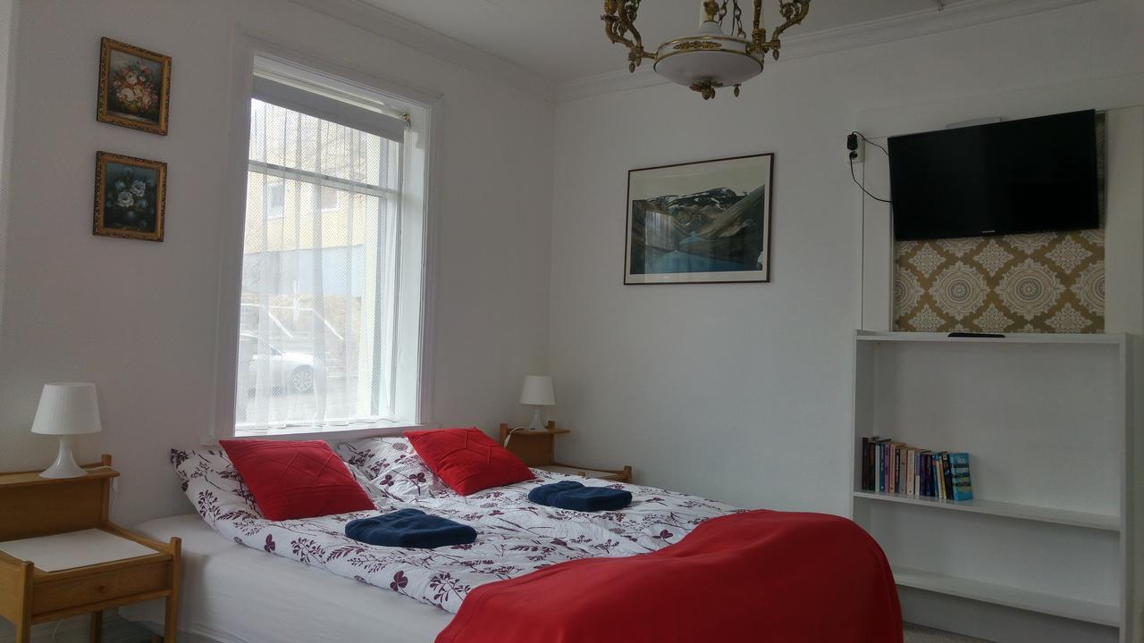 Guesthouse Solgardar อาคูเรย์รี ภายนอก รูปภาพ