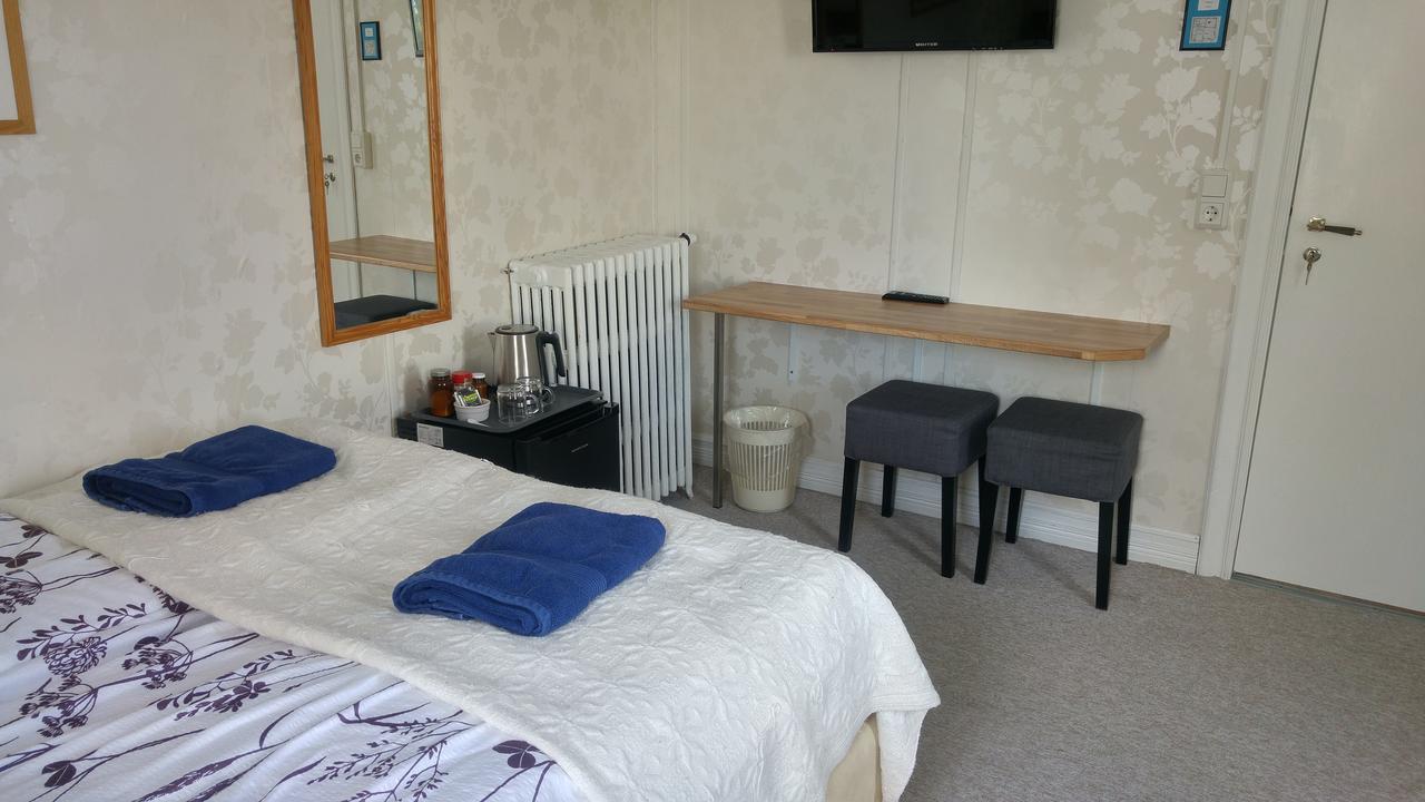 Guesthouse Solgardar อาคูเรย์รี ภายนอก รูปภาพ
