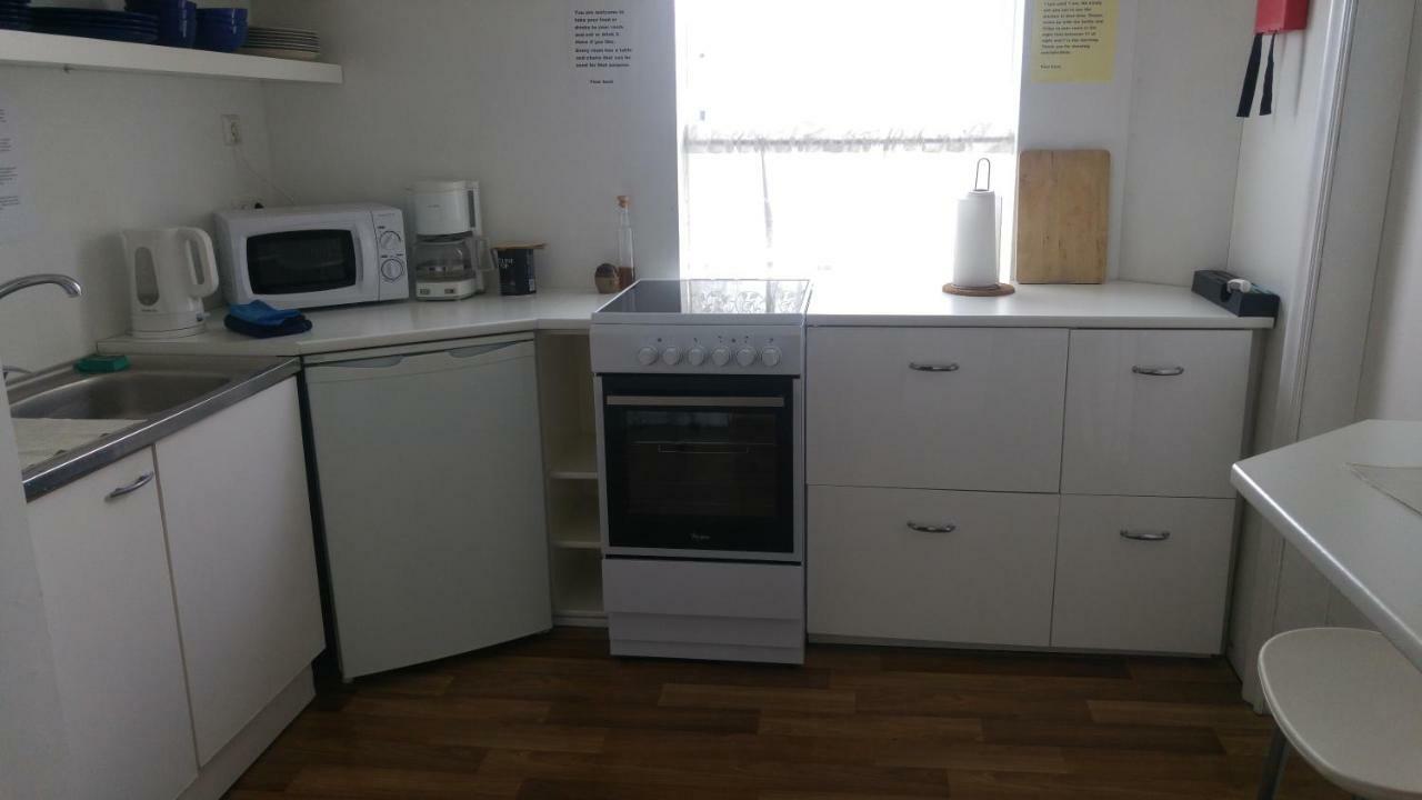 Guesthouse Solgardar อาคูเรย์รี ภายนอก รูปภาพ